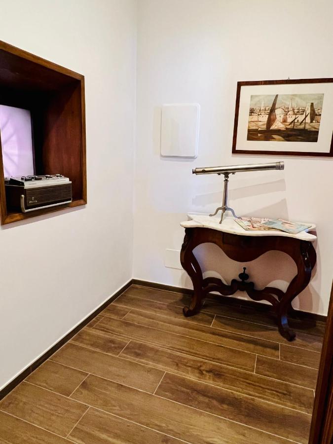 B&B Letterario Palazzo Pistocchi Терамо Экстерьер фото